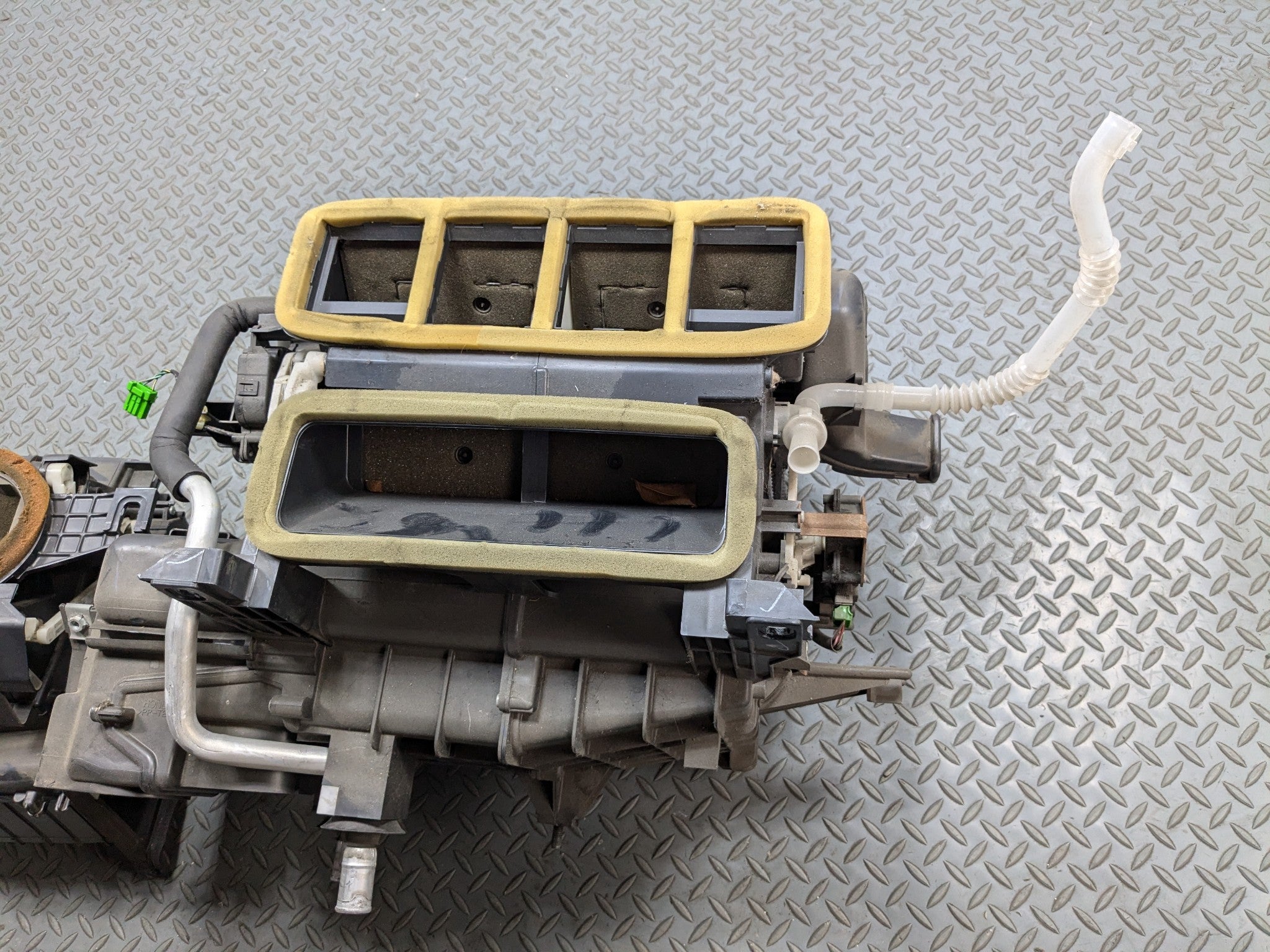 2004 - 2008 ACURA TSX OEM HEATER CORE UNIT EVAPORATOR WITH BLOWER FAN MOTOR BOX