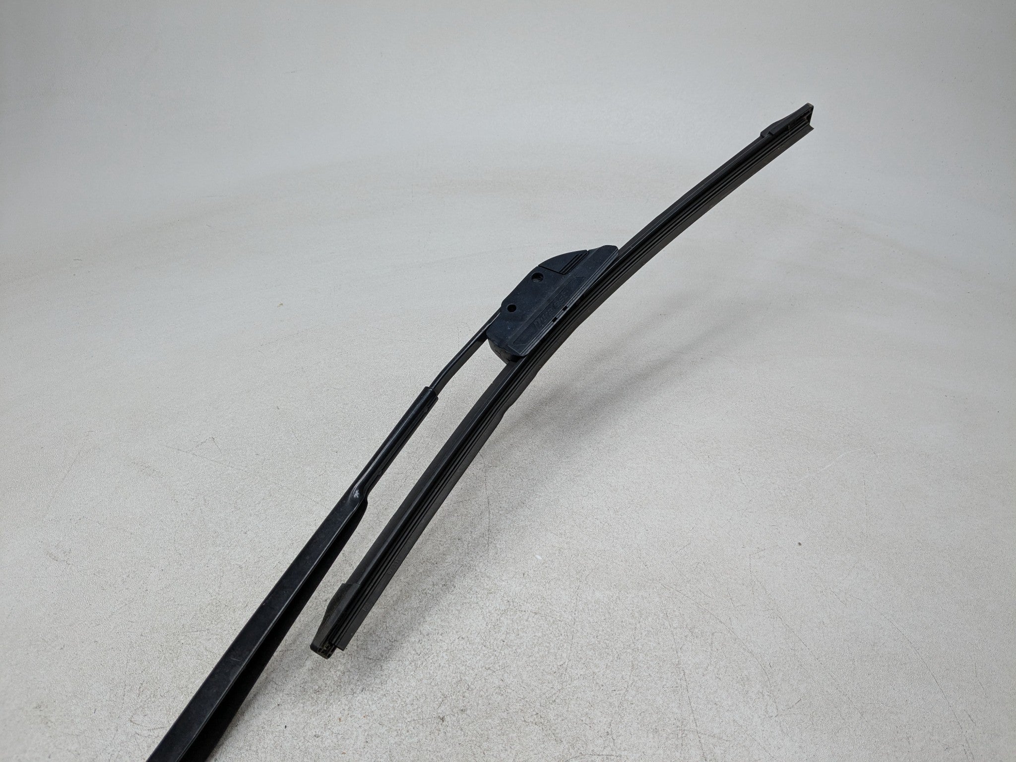 04 - 08 ACURA TSX OEM WINDSHIELD WIPER ARM WITH BLADE FRONT RIGHT PASSENGER SIDE