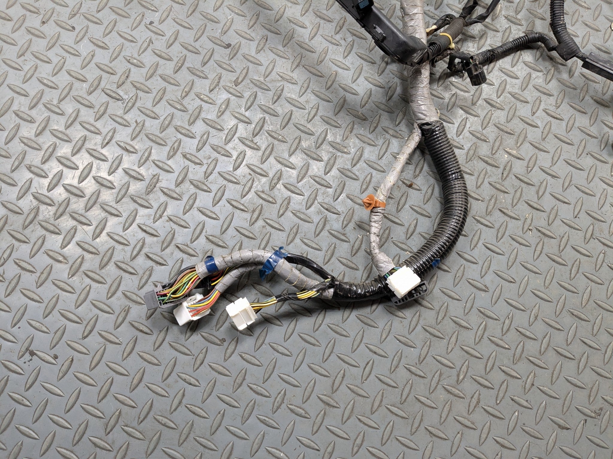 2004 - 2008 ACURA TSX OEM INTERIOR ENGINE WIRE HARNESS CABLE AND CONNECTOR