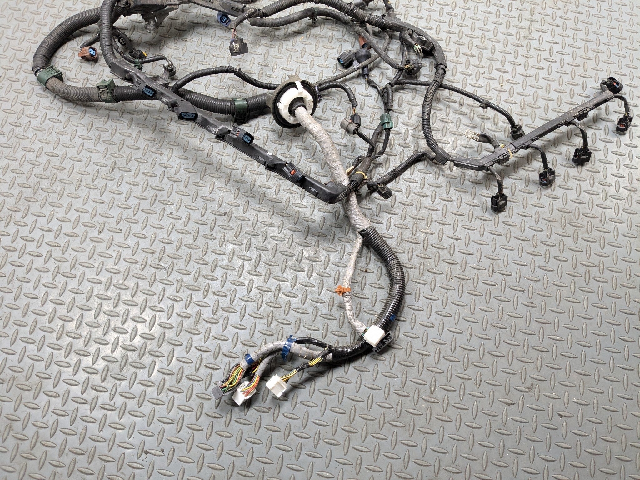 2004 - 2008 ACURA TSX OEM INTERIOR ENGINE WIRE HARNESS CABLE AND CONNECTOR