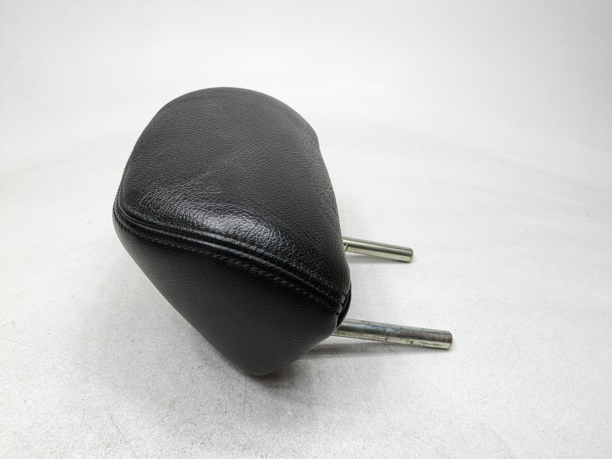 2004 - 2008 ACURA TSX OEM HEADREST REAR RIGHT PASSENGER SIDE BLACK LEATHER