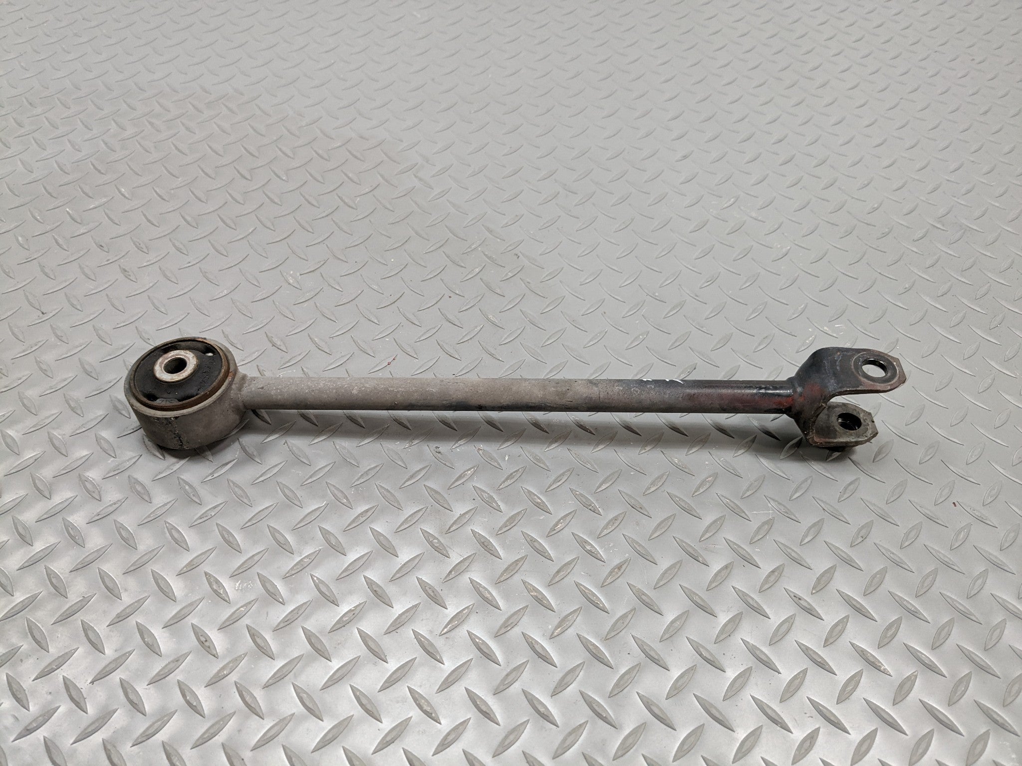2004 - 2008 ACURA TSX OEM UPPER CONTROL ARM REAR RIGHT PASSENGER SIDE