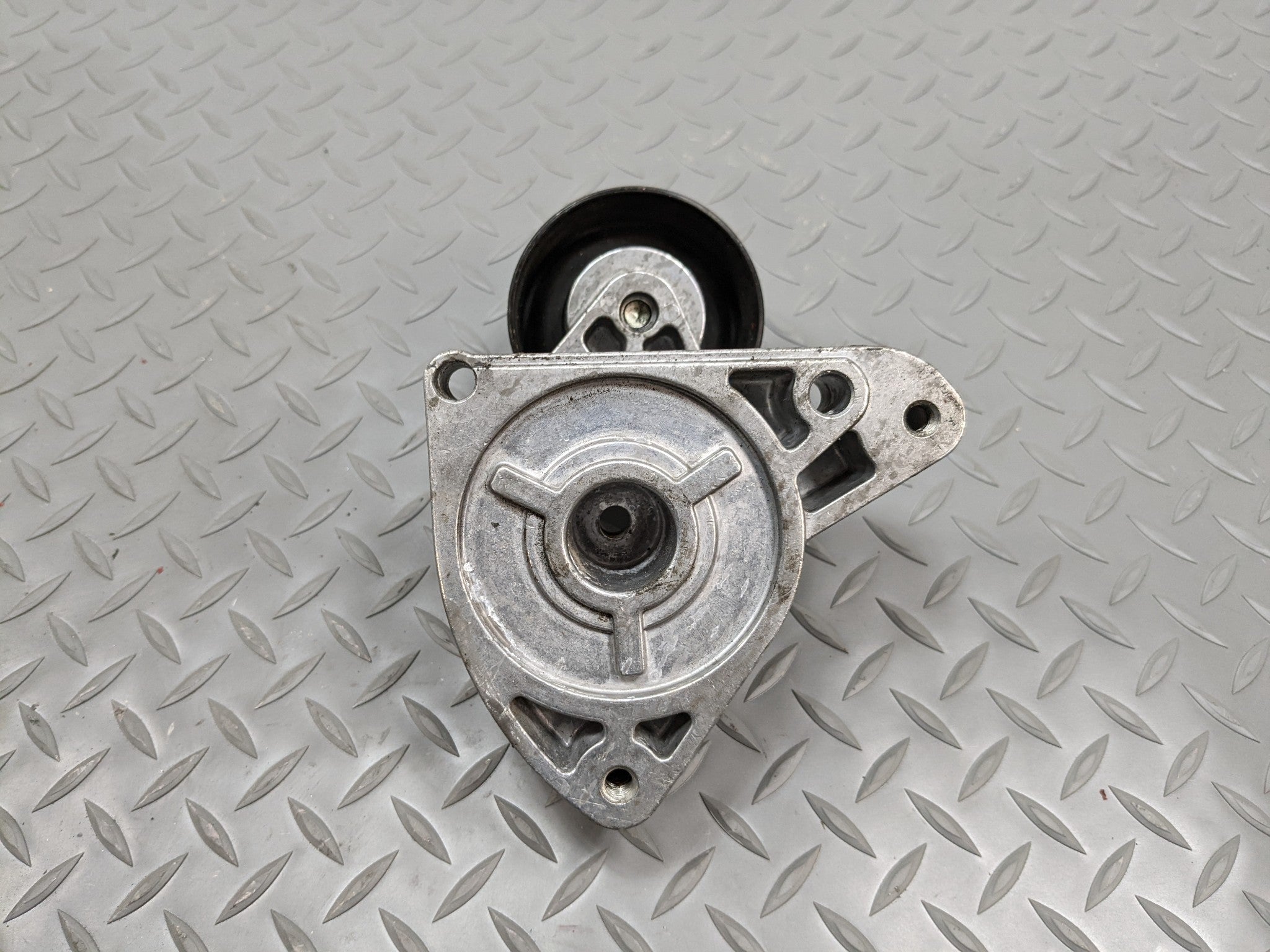 2004 - 2008 ACURA TSX OEM 2.4L 4 CYLINDER GAS ENGINE BELT TENSIONER