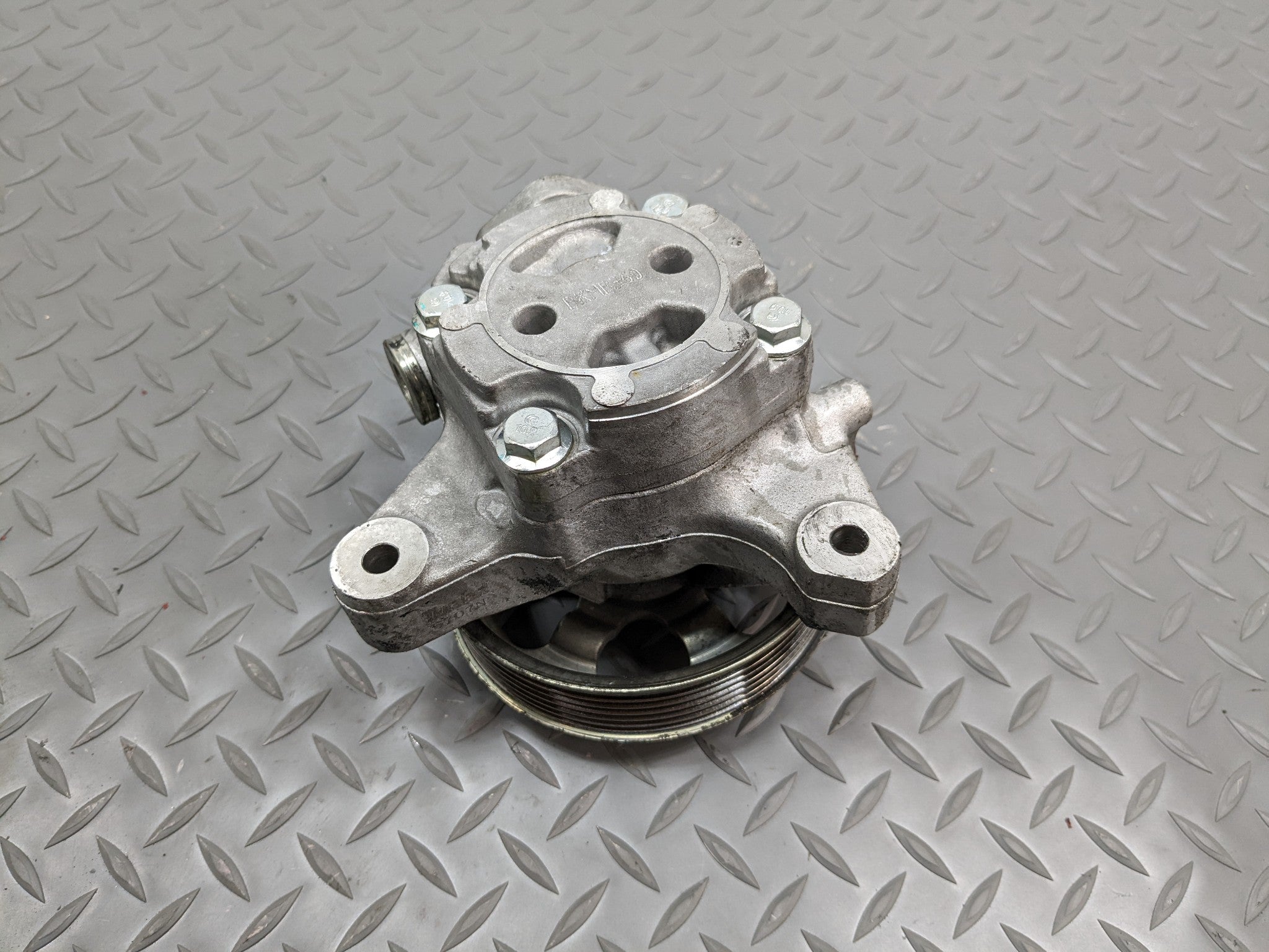 2004 - 2008 ACURA TSX OEM 2.4L 4 CYLINDER POWER STEERING PUMP MOTOR ASSEMBLY