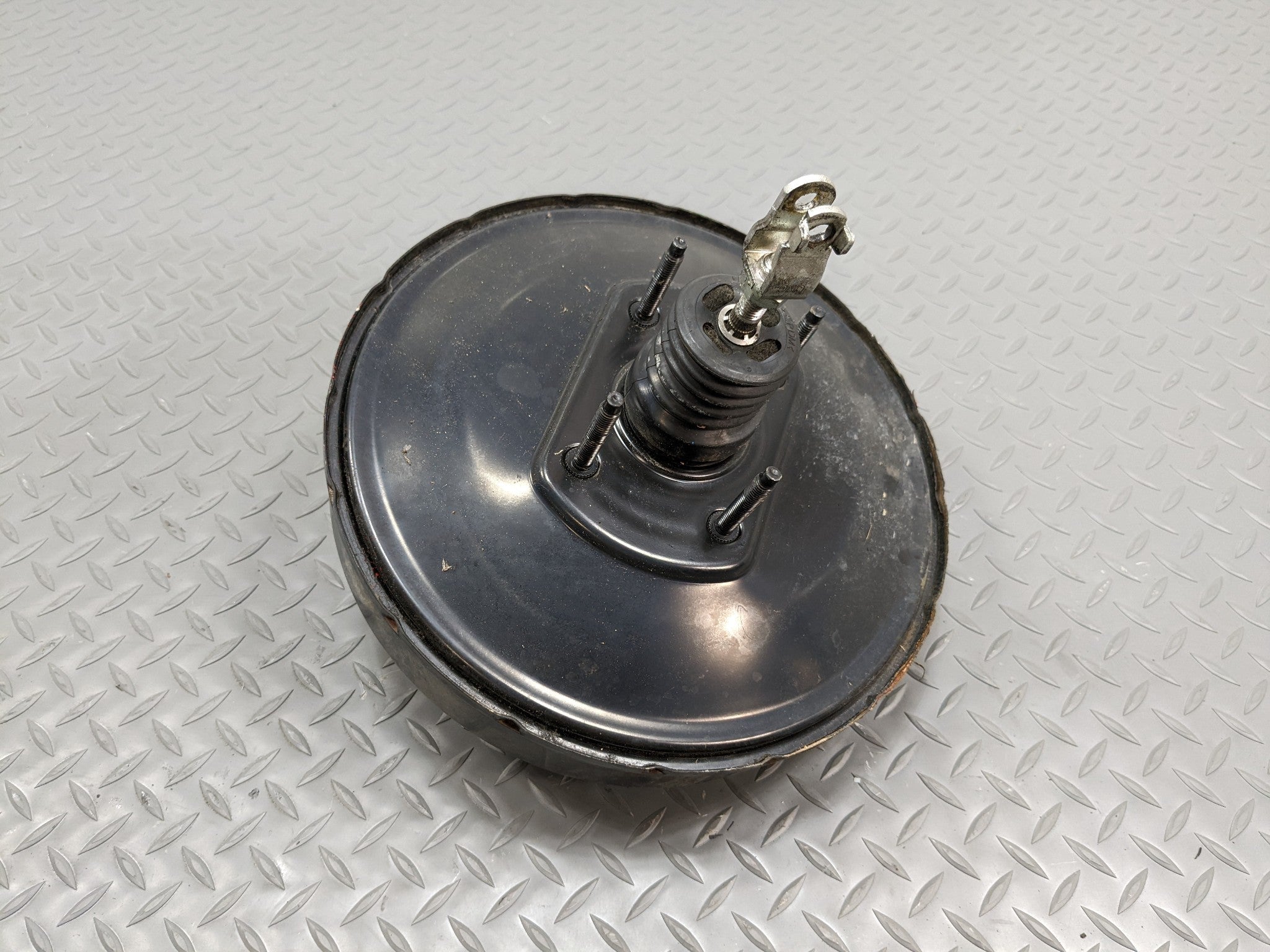 2004 - 2008 ACURA TSX OEM POWER BRAKE BOOSTER ASSEMBLY WITHOUT MASTER CYLINDER