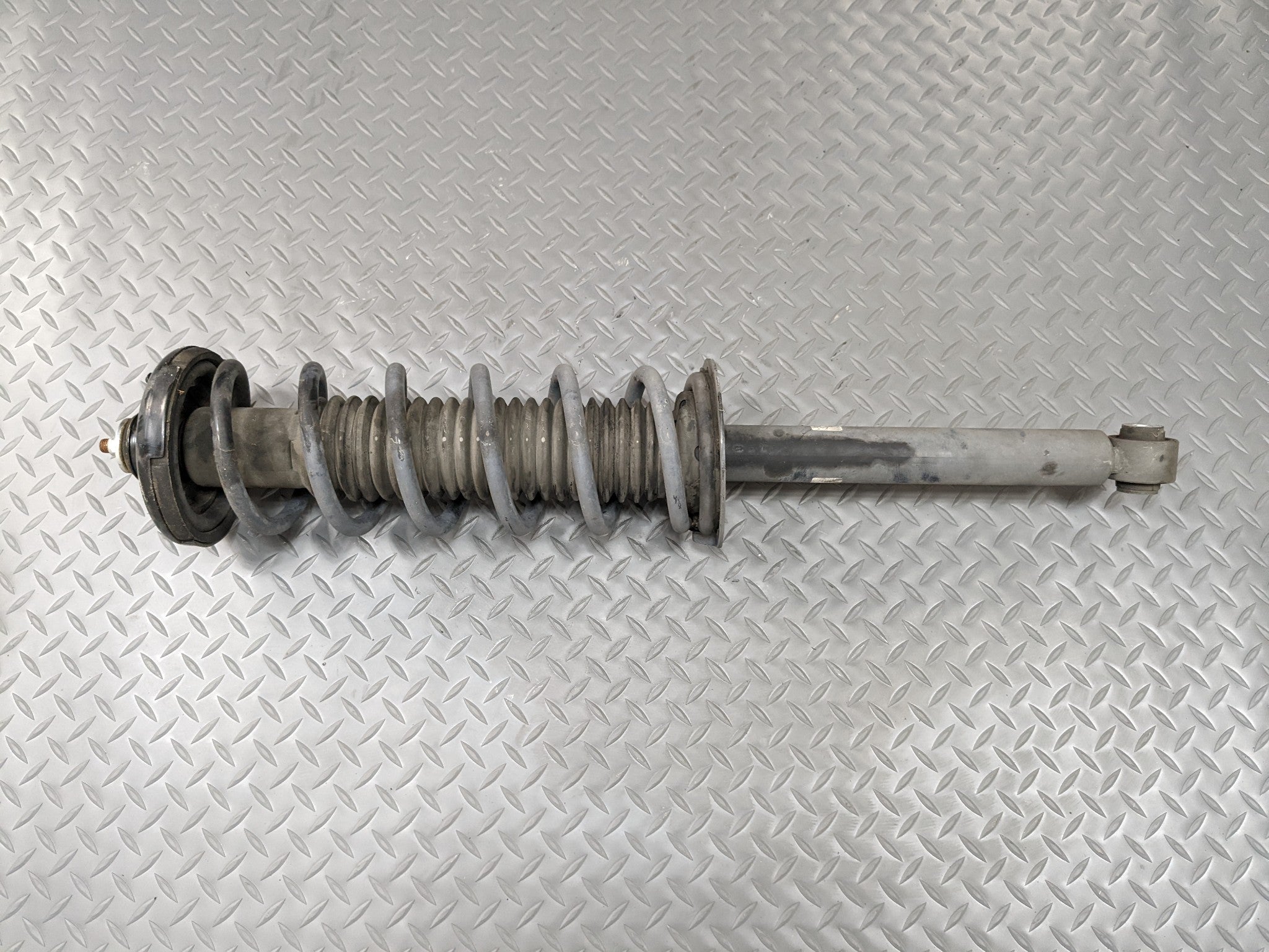 2004 - 2008 ACURA TSX OEM SHOCK STRUT SPRING ABSORBER ASSEMBLY REAR RIGHT SIDE