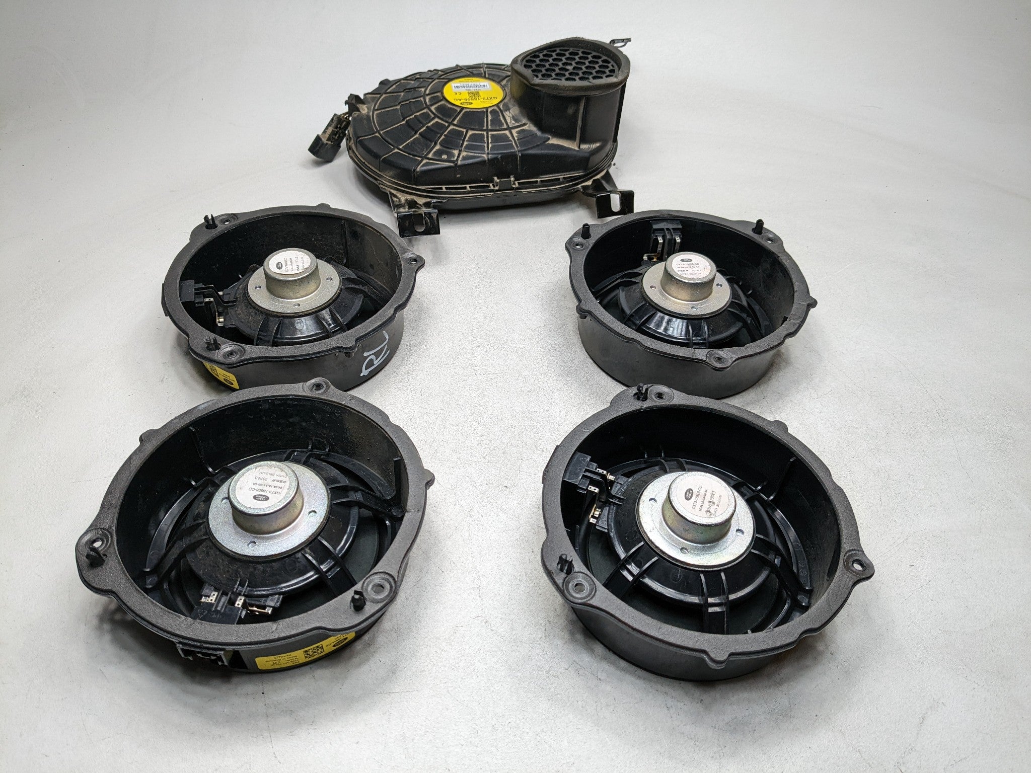 15 - 19 JAGUAR XF-S OEM FRONT REAR DOOR AUDIO SYSTEM SPEAKERS SET WITH SUBWOOFER