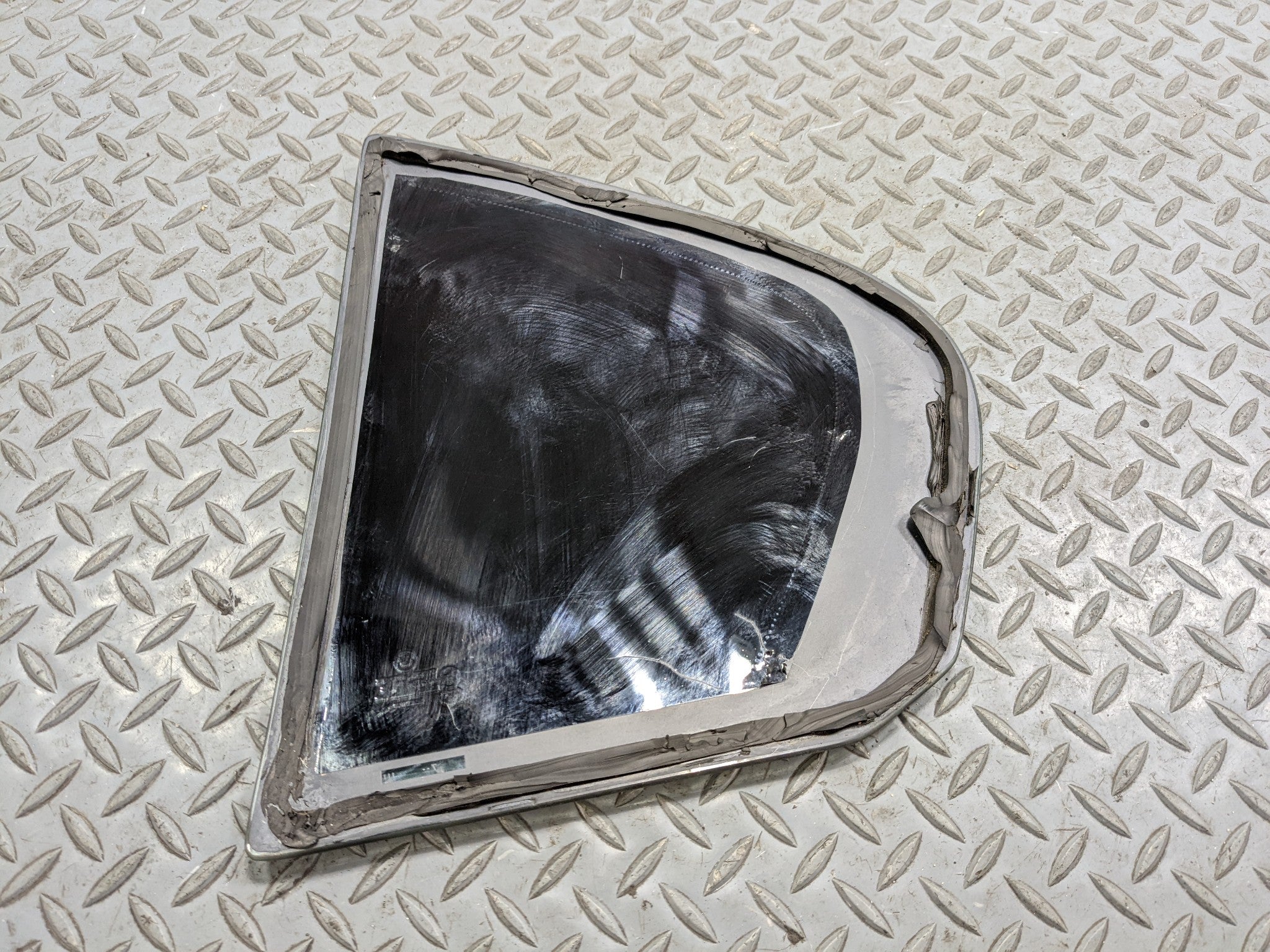 07 - 08 BMW 328I OEM DOOR WINDOW VENT GLASS WITH PRIVACY TINT REAR RIGHT SIDE