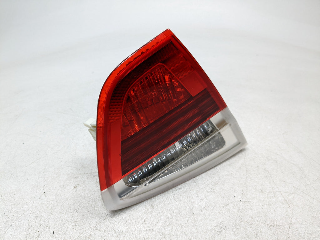 07 - 08 BMW 328I OEM INNER TRUNK DECKLID TAILLIGHT LAMP REAR LEFT DRIVER SIDE