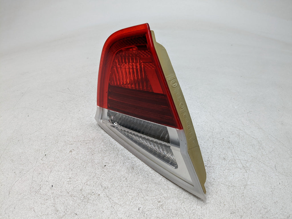 07 - 08 BMW 328I OEM INNER TRUNK DECKLID TAILLIGHT LAMP REAR LEFT DRIVER SIDE