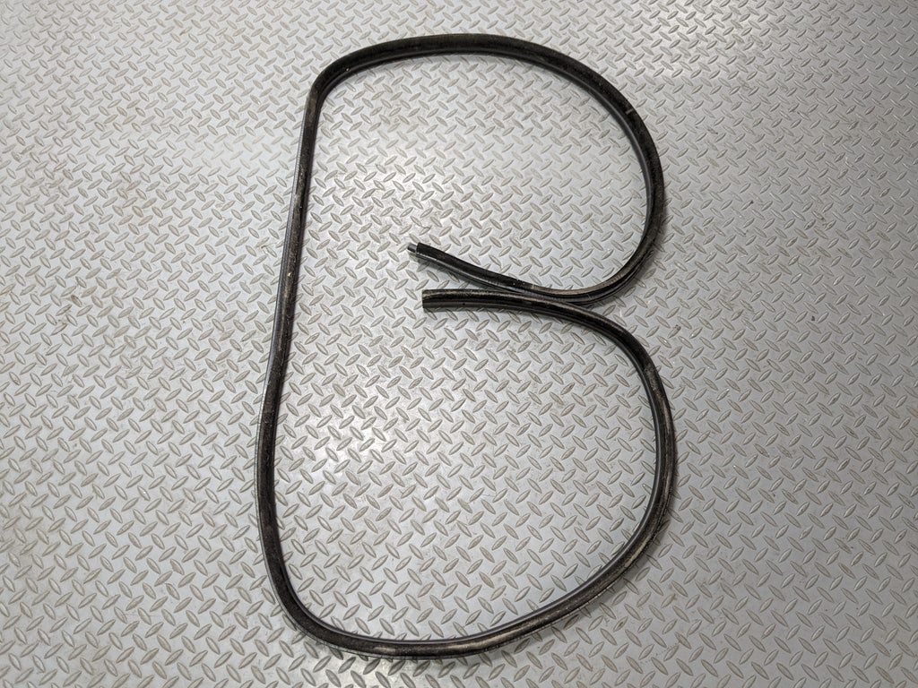 07 - 08 BMW 328I OEM DOOR SEAL WEATHER STRIPPING RUBBER REAR LEFT DRIVER SIDE