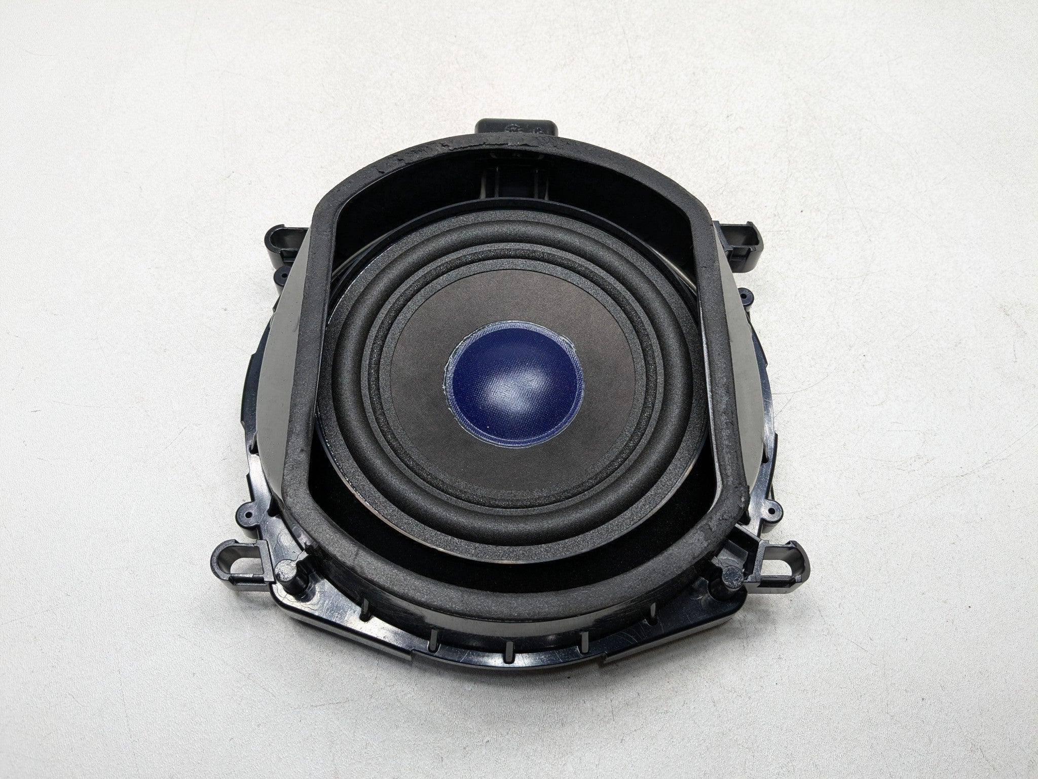 2007 - 2010 BMW X5 OEM SUBWOOFER SPEAKER AUDIO BASSBOX LEFT DRIVER SIDE FLOOR