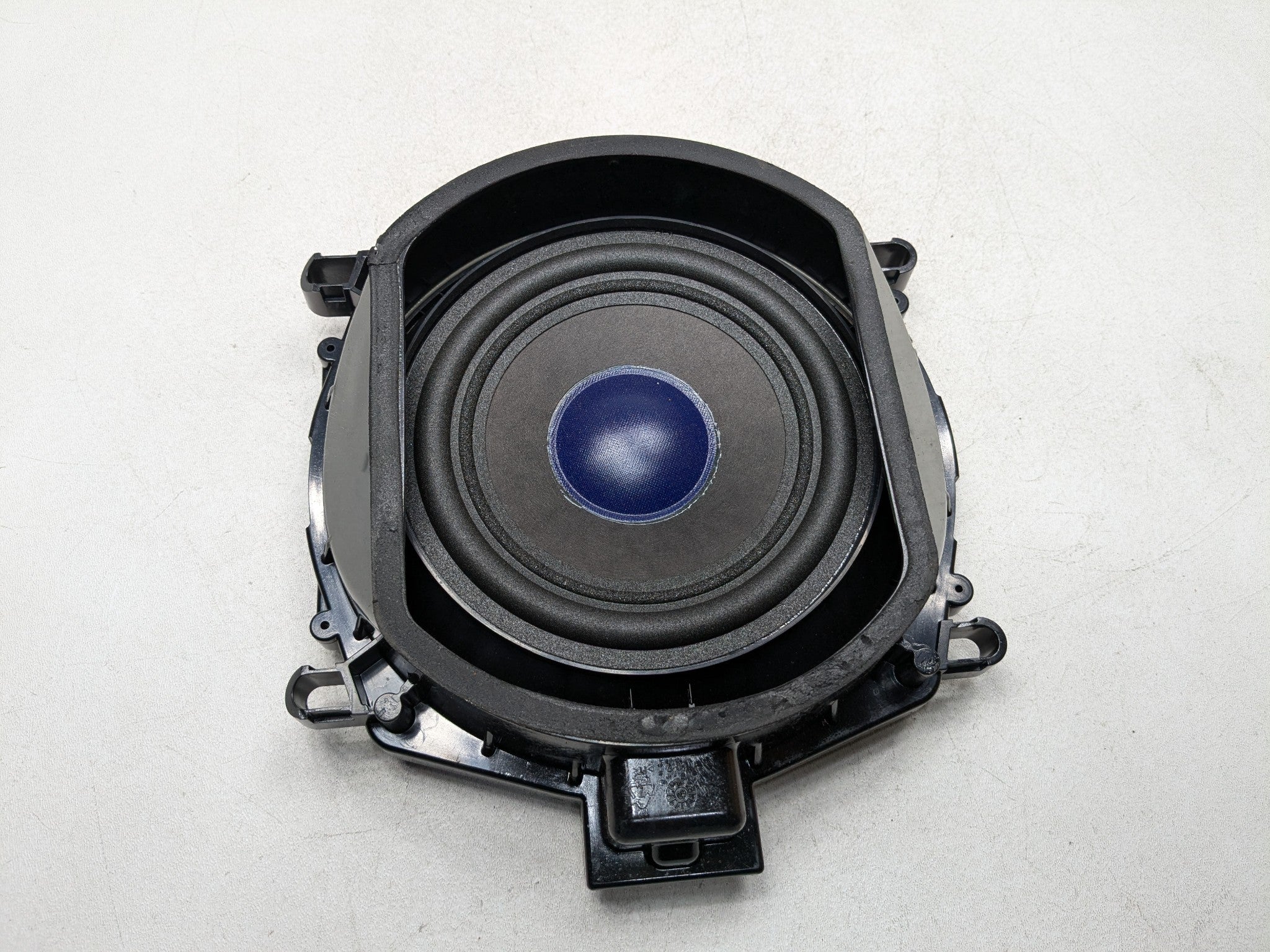 2007 - 2010 BMW X5 OEM SUBWOOFER SPEAKER AUDIO BASSBOX LEFT DRIVER SIDE FLOOR