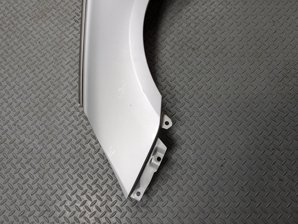 2011 - 2013 HYUNDAI SONATA OEM FENDER COVER PANEL RADIANT SILVER FRONT LEFT SIDE