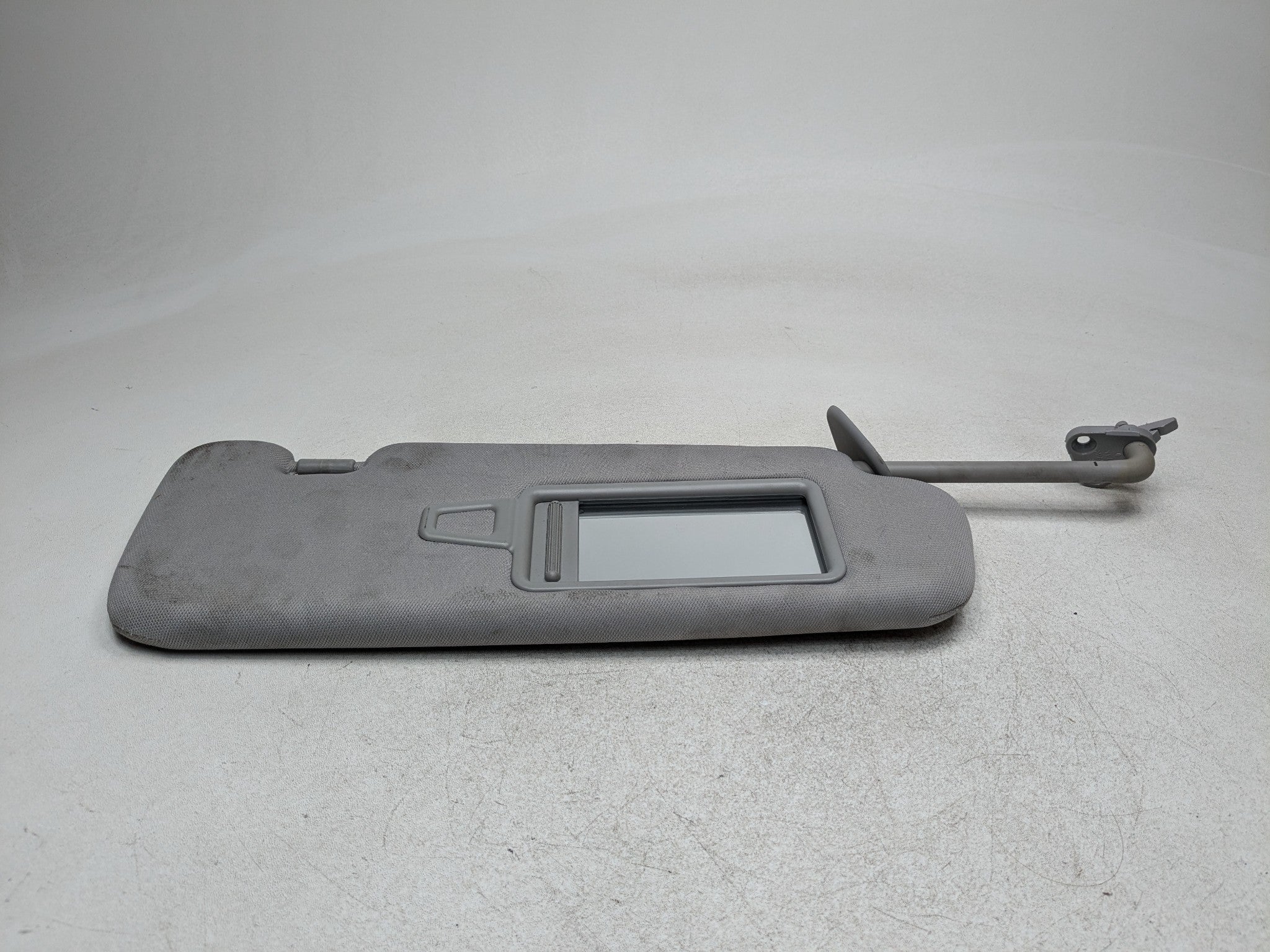 2011 - 2013 HYUNDAI SONATA OEM SUN VISOR INTERIOR UPPER ROOF FRONT RIGHT SIDE