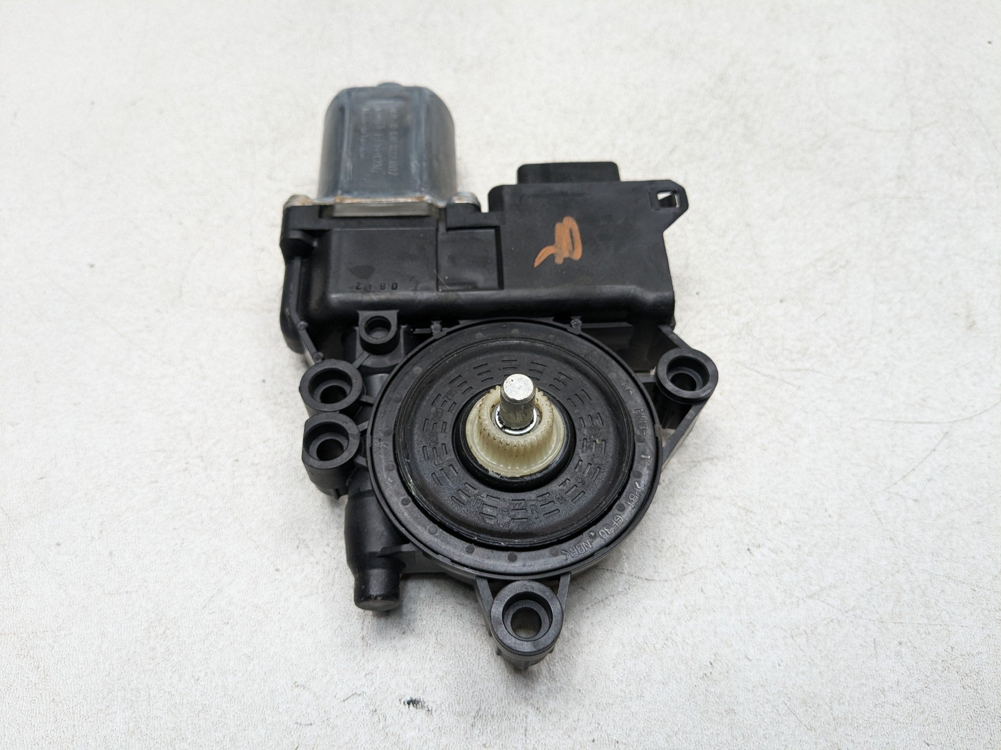 2011 - 2013 HYUNDAI SONATA OEM POWER WINDOW MOTOR FRONT LEFT DRIVER SIDE