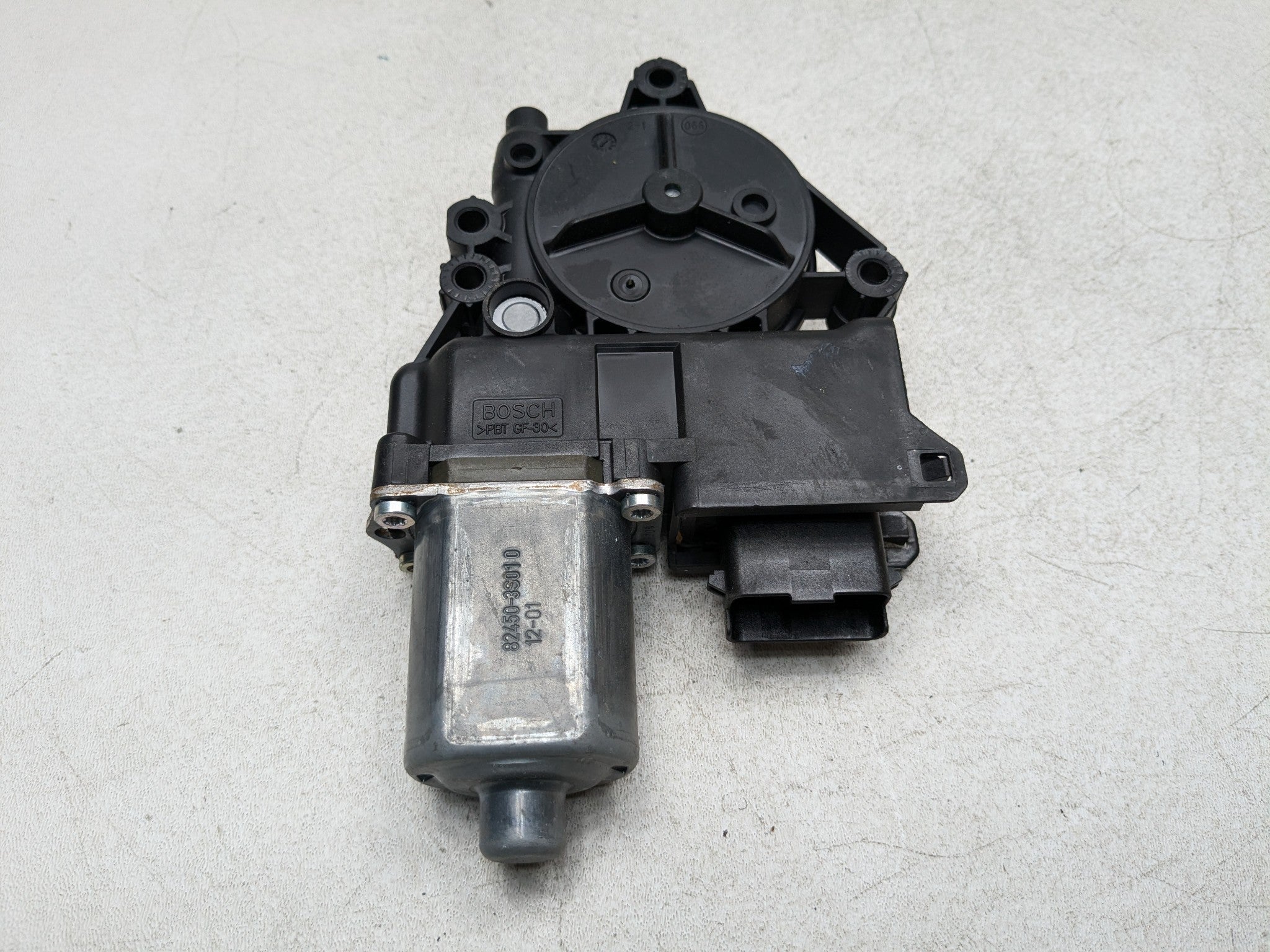 2011 - 2013 HYUNDAI SONATA OEM POWER WINDOW MOTOR FRONT LEFT DRIVER SIDE