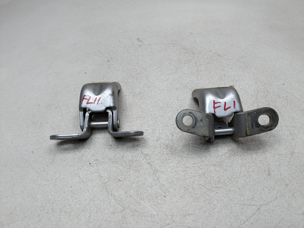 2011 - 2013 HYUNDAI SONATA OEM DOOR HINGE SET OF 2 FRONT LEFT DRIVER SIDE