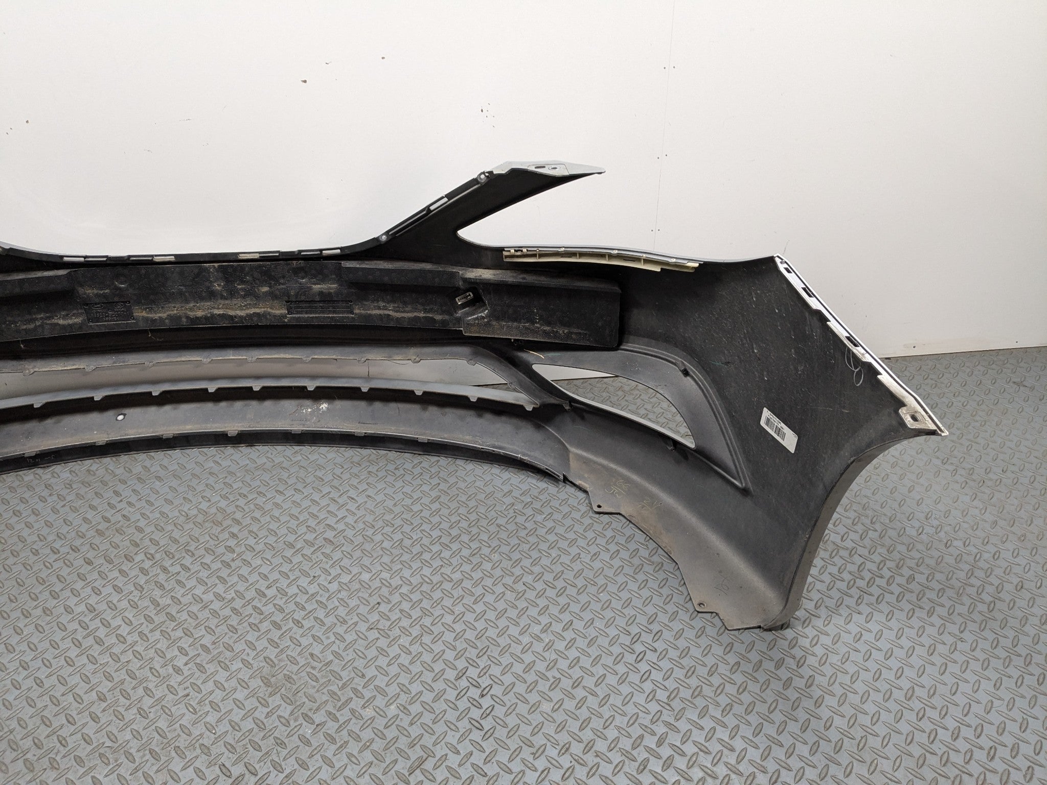 2011 - 2013 HYUNDAI SONATA OEM FRONT BUMPER COVER PANEL ASSEMBLY RADIANT SILVER