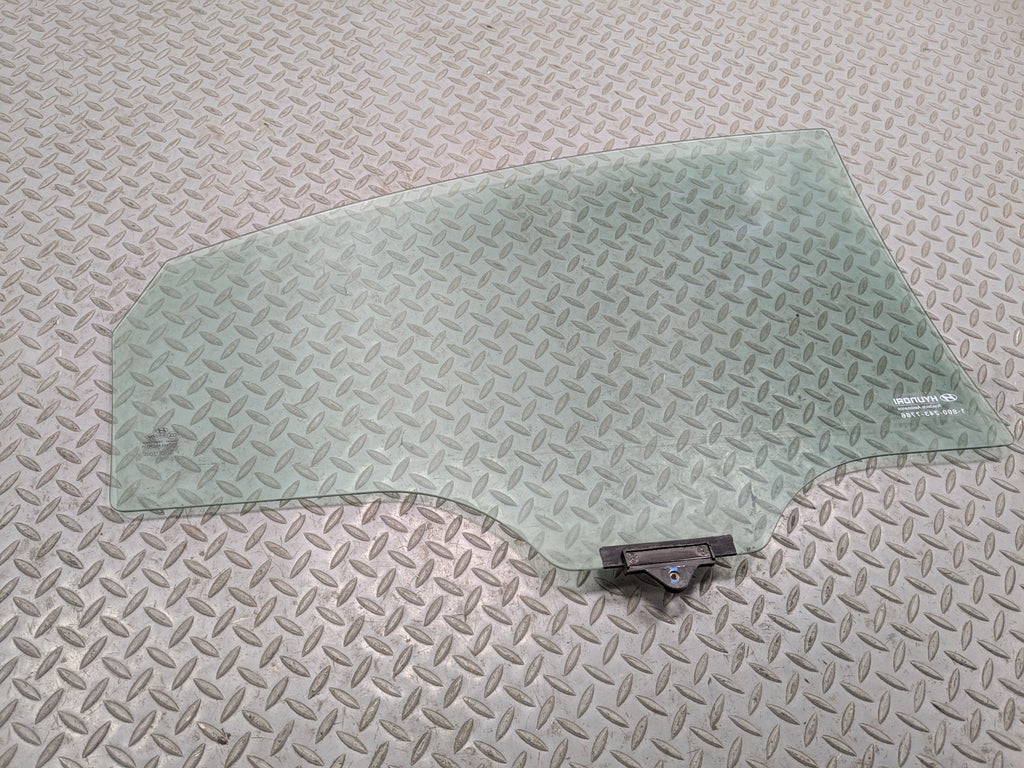 2011 - 2013 HYUNDAI SONATA OEM WINDOW GLASS DOOR SOLAR REAR DRIVER LEFT SIDE