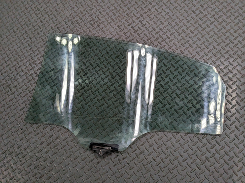 2011 - 2013 HYUNDAI SONATA OEM WINDOW GLASS DOOR SOLAR REAR RIGHT PASSENGER SIDE