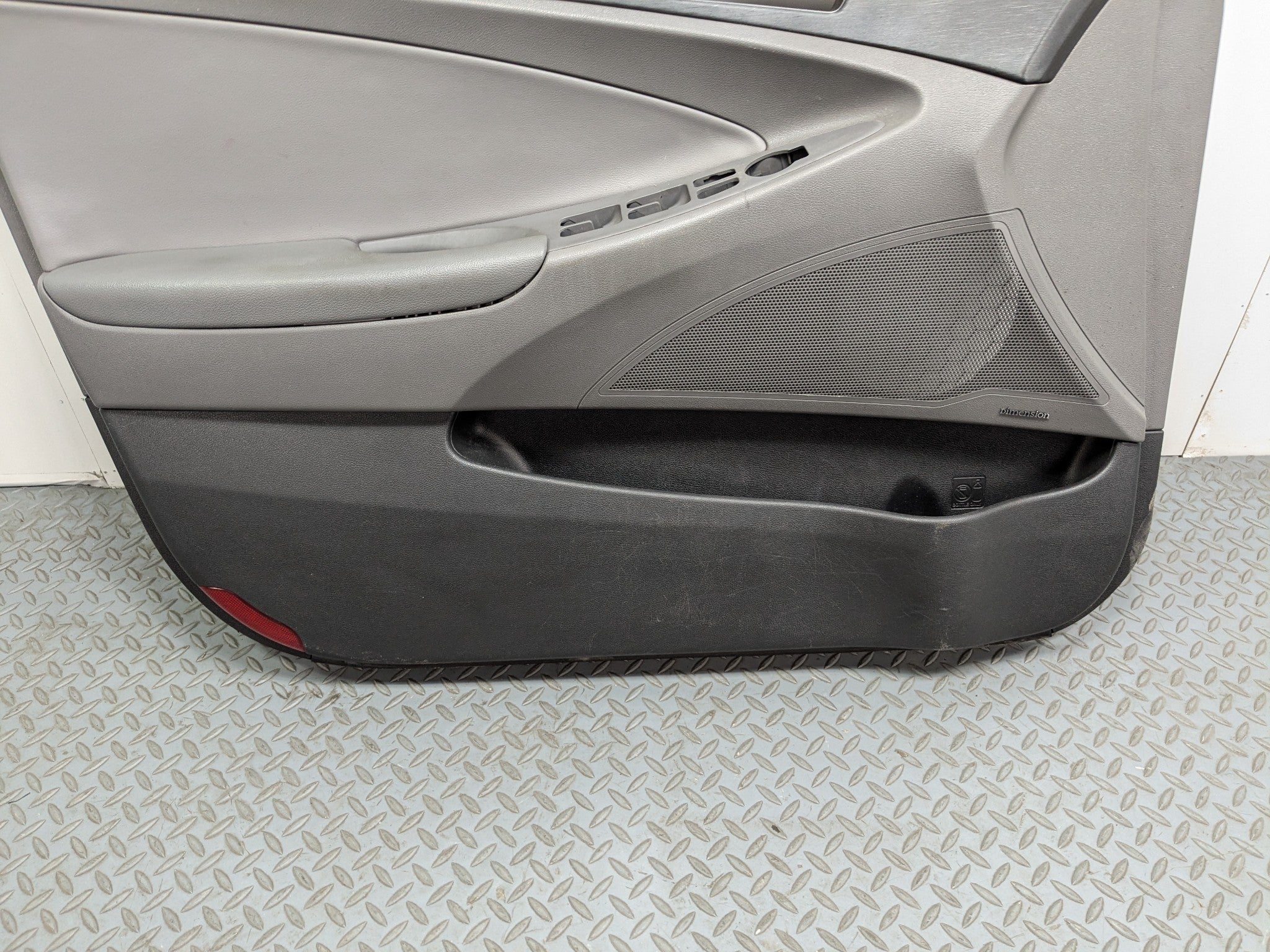 2011 - 2013 HYUNDAI SONATA OEM INTERIOR DOOR TRIM PANEL FRONT LEFT DRIVER SIDE