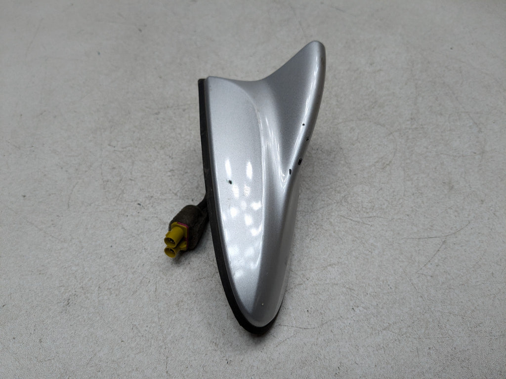 2011 - 2013 HYUNDAI SONATA OEM SHARK FIN ROOF RADIO ANTENNA RADIANT SILVER