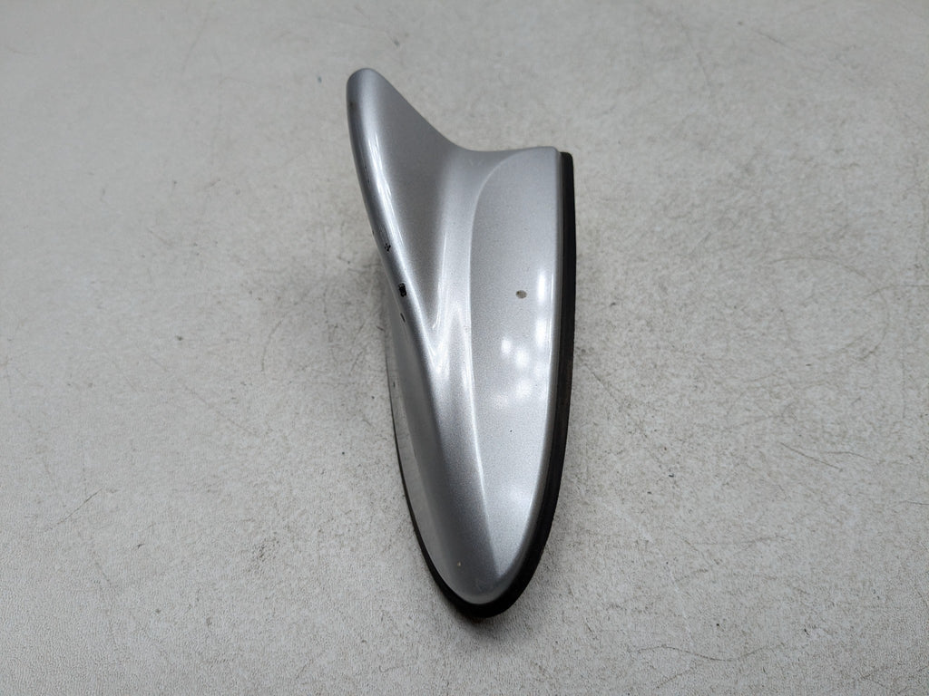 2011 - 2013 HYUNDAI SONATA OEM SHARK FIN ROOF RADIO ANTENNA RADIANT SILVER