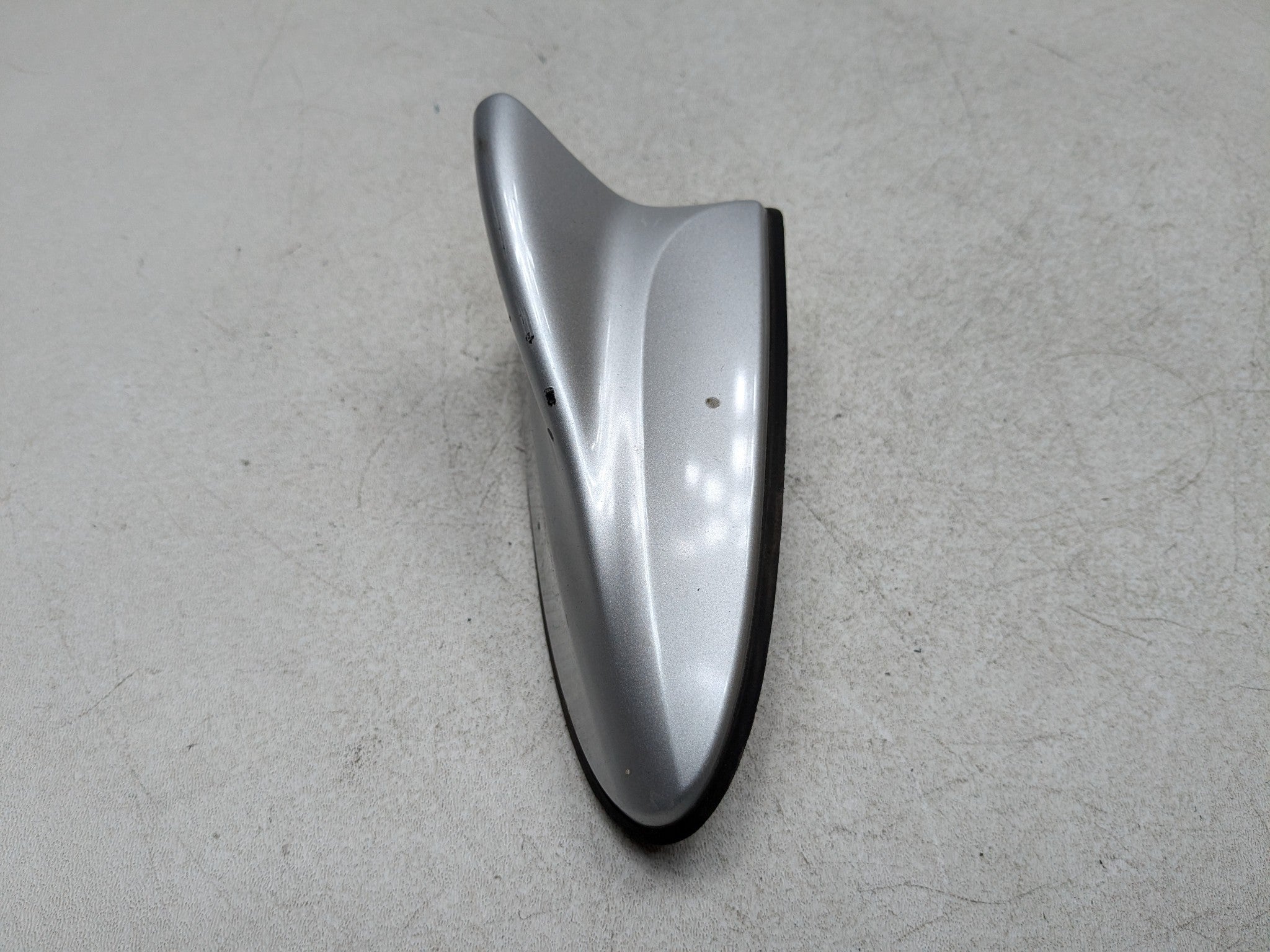 2011 - 2013 HYUNDAI SONATA OEM SHARK FIN ROOF RADIO ANTENNA RADIANT SILVER