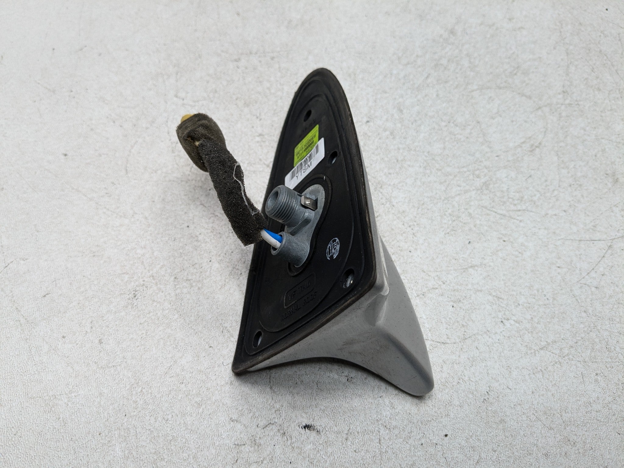 2011 - 2013 HYUNDAI SONATA OEM SHARK FIN ROOF RADIO ANTENNA RADIANT SILVER
