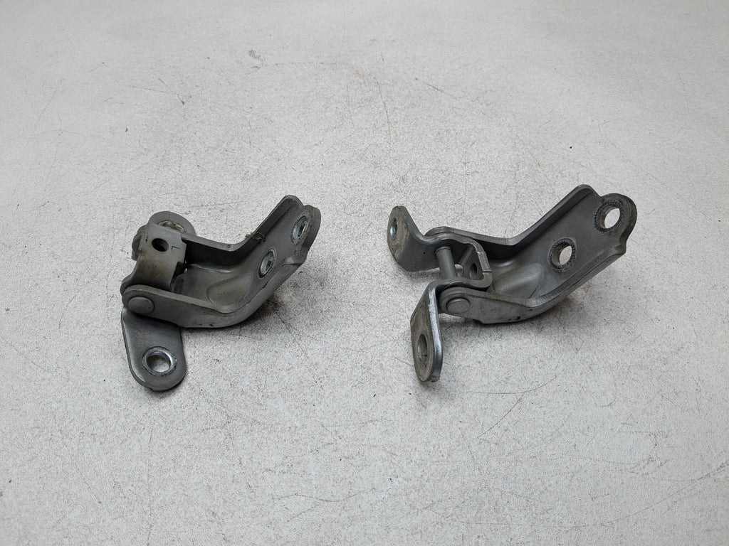 2011 - 2013 HYUNDAI SONATA OEM DOOR HINGE SET OF 2 FRONT RIGHT PASSENGER SIDE