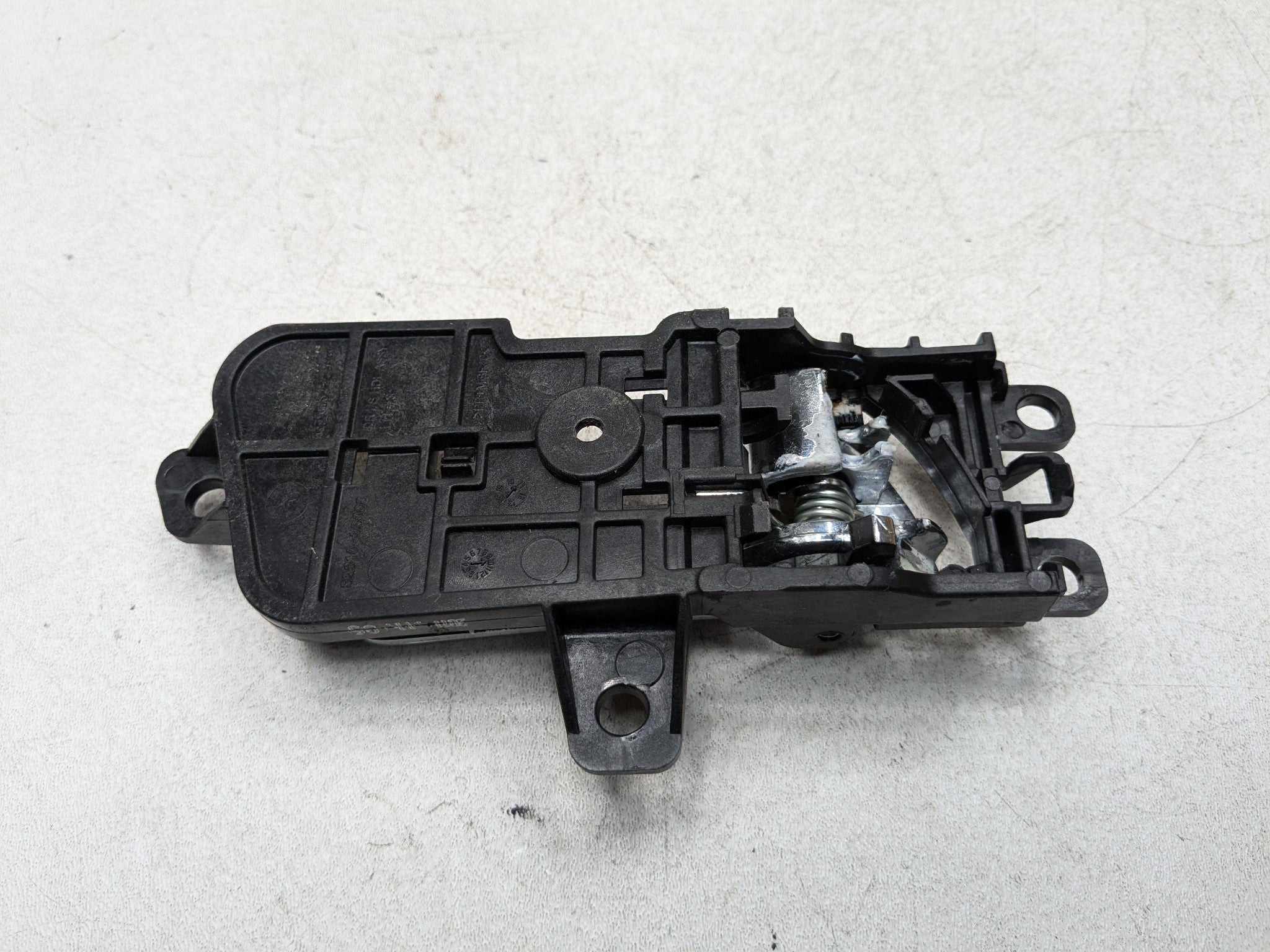 2011 - 2013 HYUNDAI SONATA OEM INTERIOR DOOR HANDLE FRONT LEFT DRIVER SIDE