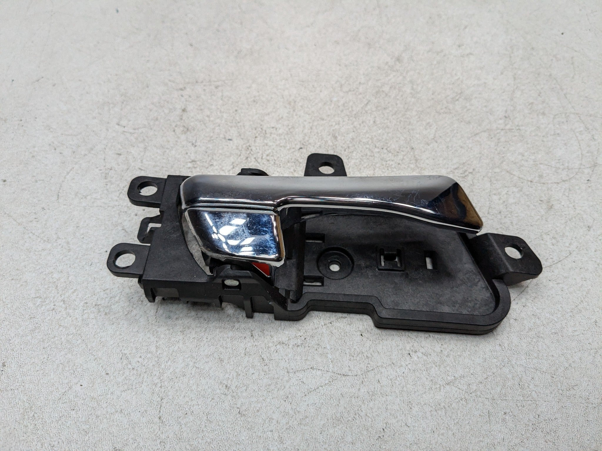 2011 - 2013 HYUNDAI SONATA OEM INTERIOR DOOR HANDLE FRONT RIGHT PASSENGER SIDE
