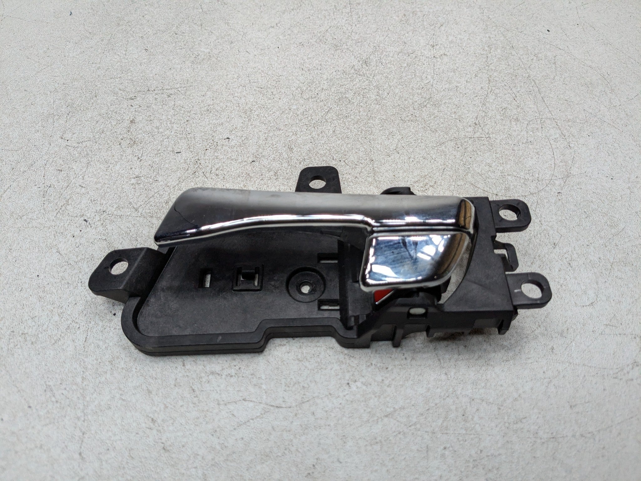 2011 - 2013 HYUNDAI SONATA OEM INTERIOR DOOR HANDLE REAR LEFT DRIVER SIDE