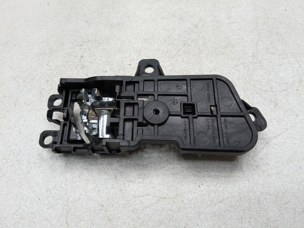 2011 - 2013 HYUNDAI SONATA OEM INTERIOR DOOR HANDLE REAR LEFT DRIVER SIDE