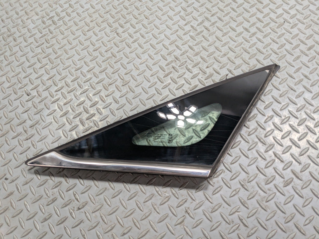 11 - 13 HYUNDAI SONATA OEM QUARTER GLASS WITH CHROME STRIP REAR PASSENGERS RIGHT