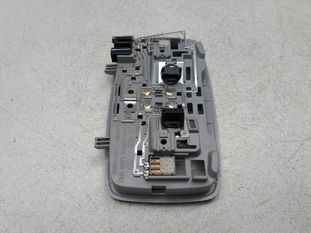 11 - 13 HYUNDAI SONATA OEM ROOF OVERHEAD INTERIOR DOME READING MAP LIGHT REAR