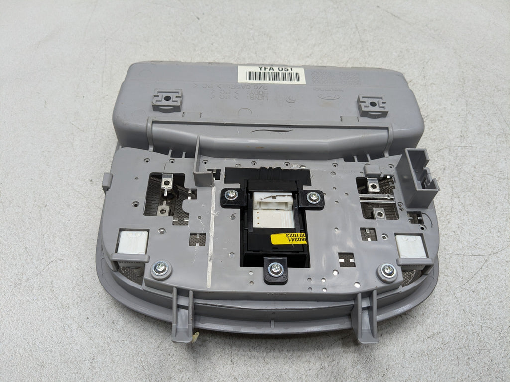 11 - 13 HYUNDAI SONATA OEM ROOF OVERHEAD INTERIOR DOME READING MAP LIGHT FRONT
