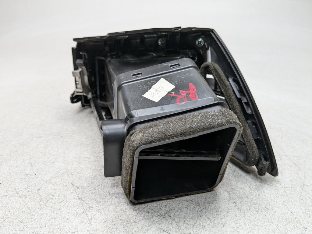 2011 - 2013 HYUNDAI SONATA OEM DASH PANEL AIR HEATER VENT FRONT RIGHT SIDE