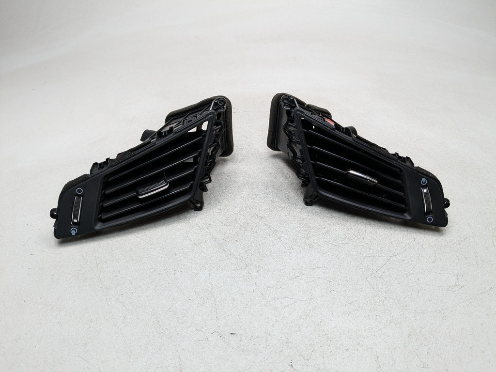 2011 - 2013 HYUNDAI SONATA OEM DASH PANEL AIR HEATER VENTS FRONT CENTER
