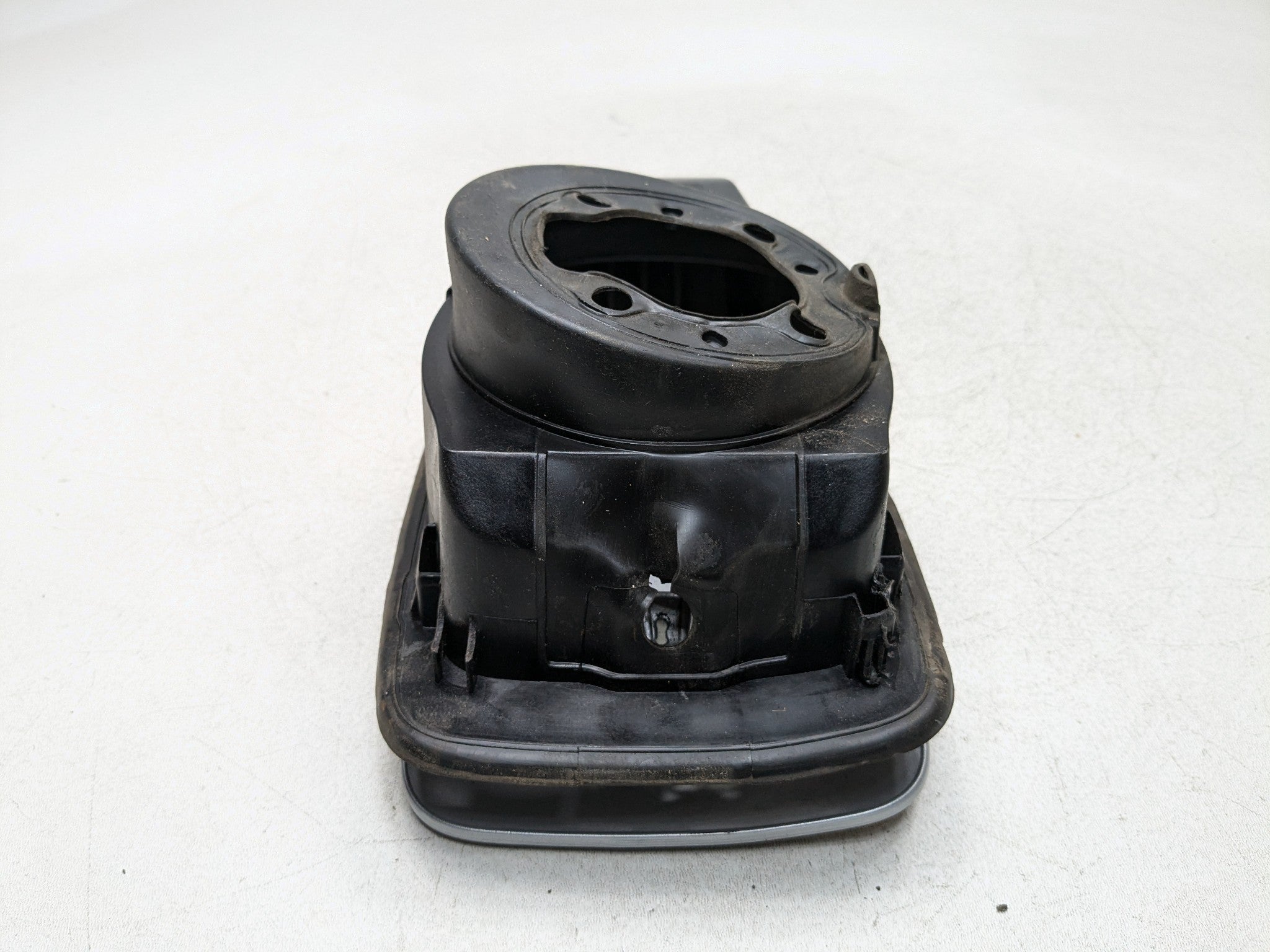 2011 - 2013 HYUNDAI SONATA OEM GAS FUEL FILLER TANK DOOR LID COVER