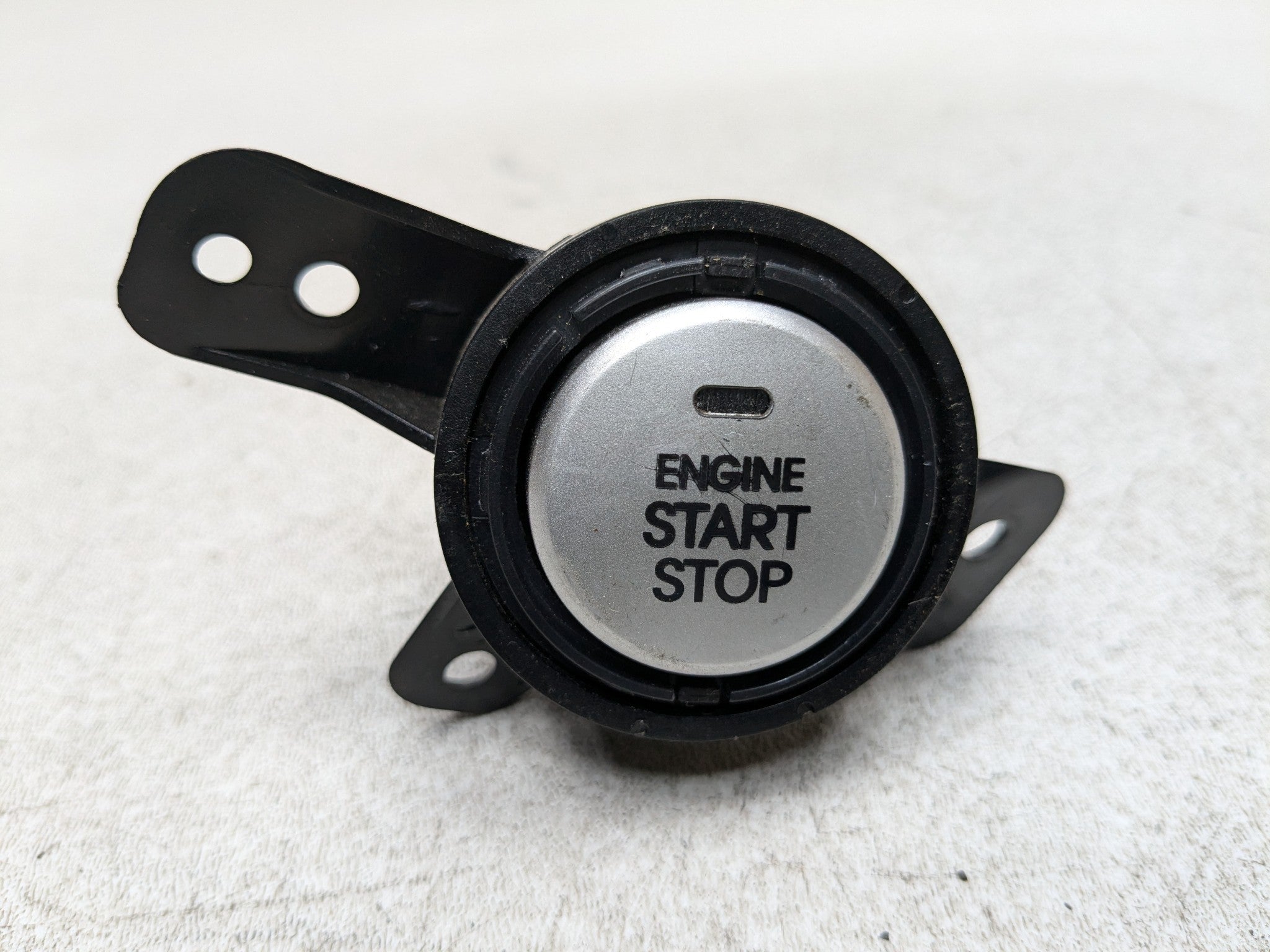 2011 - 2013 HYUNDAI SONATA OEM ENGINE START STOP IGNITION SWITCH WITHOUT KEY