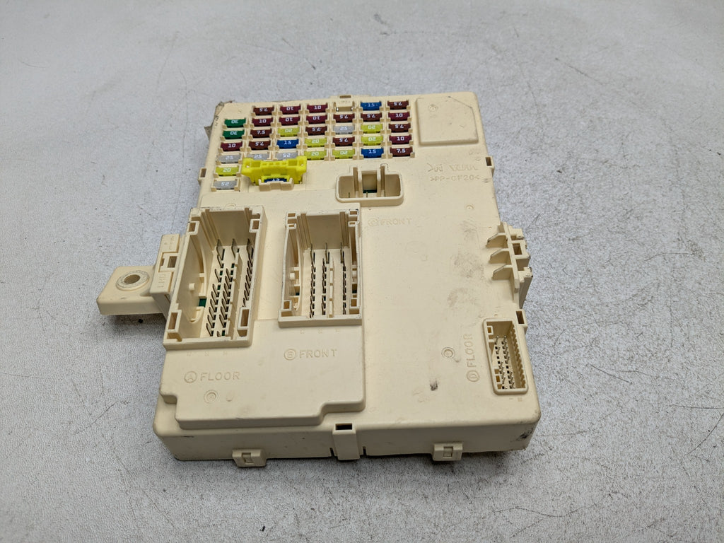 2011 - 2013 HYUNDAI SONATA OEM CABIN FUSE BOX INTERIOR RELAY JUNCTION BLOCK