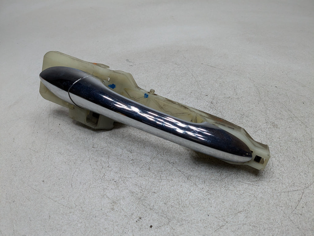 2011 - 2013 HYUNDAI SONATA OEM EXTERIOR DOOR HANDLE REAR RIGHT PASSENGER SIDE