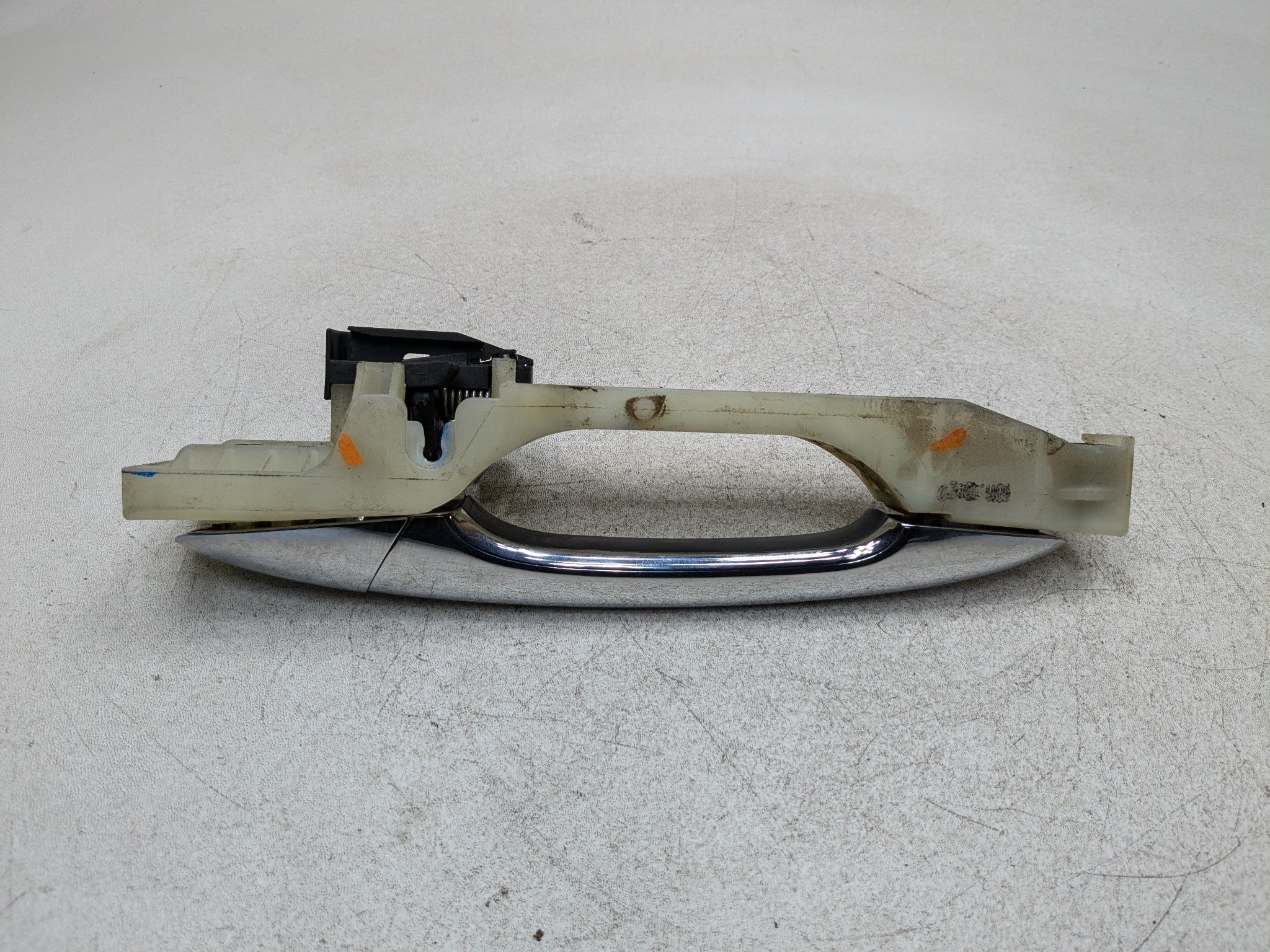 2011 - 2013 HYUNDAI SONATA OEM EXTERIOR DOOR HANDLE REAR RIGHT PASSENGER SIDE