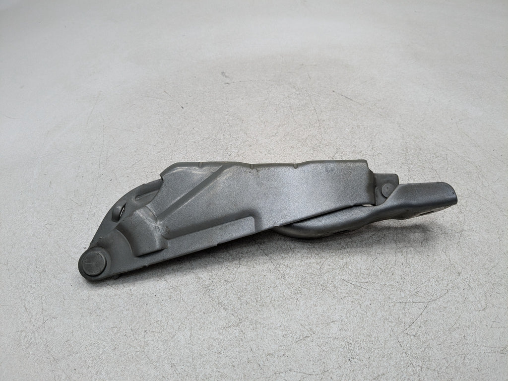 2011 - 2013 HYUNDAI SONATA OEM HOOD HINGE SUPPORT BRACKET FRONT LEFT DRIVER SIDE