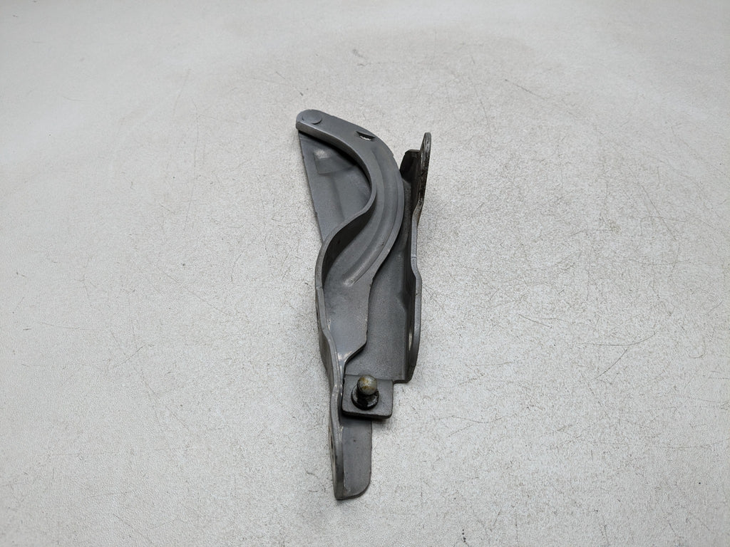 11 - 13 HYUNDAI SONATA OEM HOOD HINGE SUPPORT BRACKET FRONT RIGHT PASSENGER SIDE