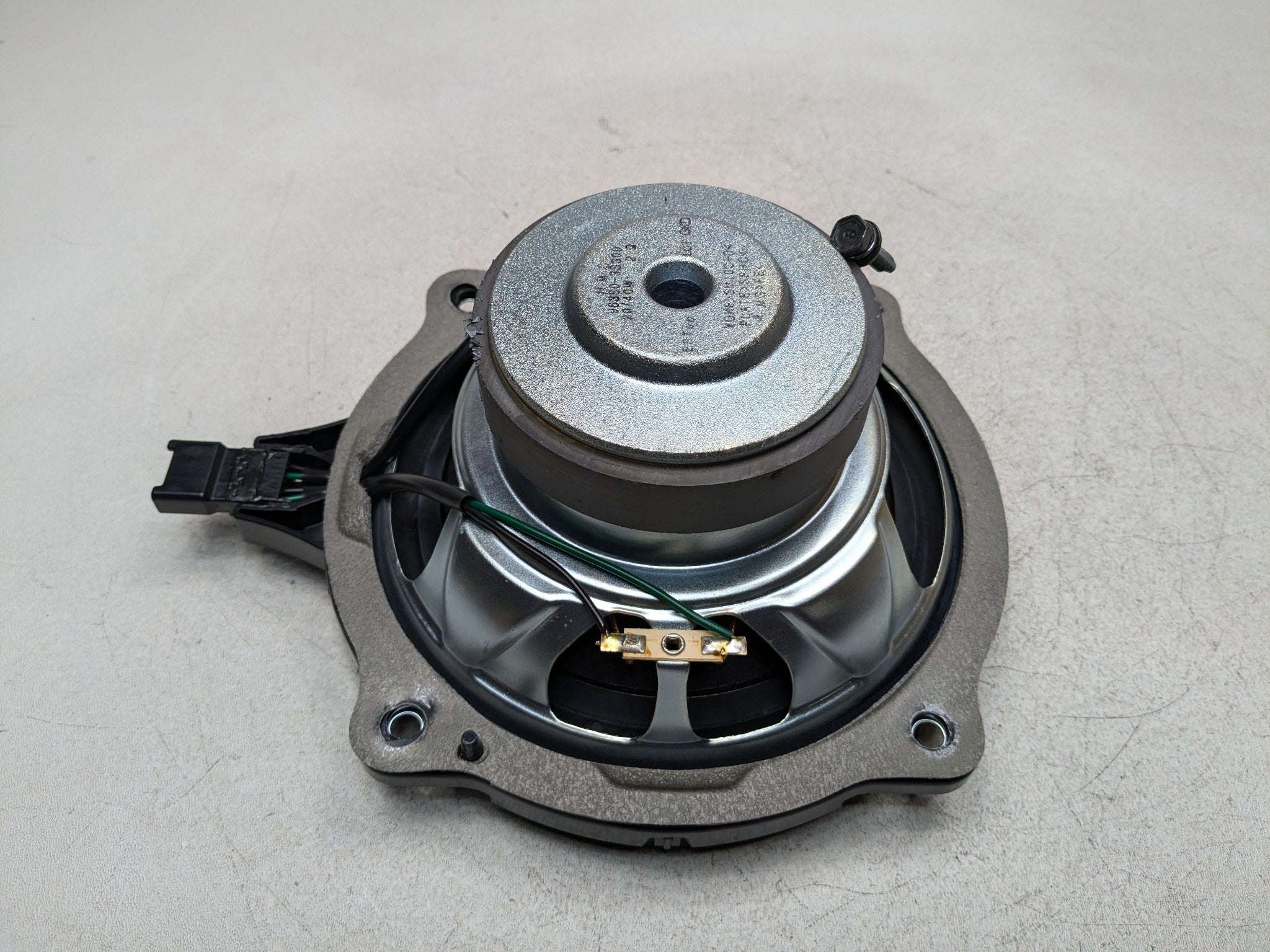 2011 - 2013 HYUNDAI SONATA OEM SUBWOOFER SPEAKER AUDIO SOUND SYSTEM