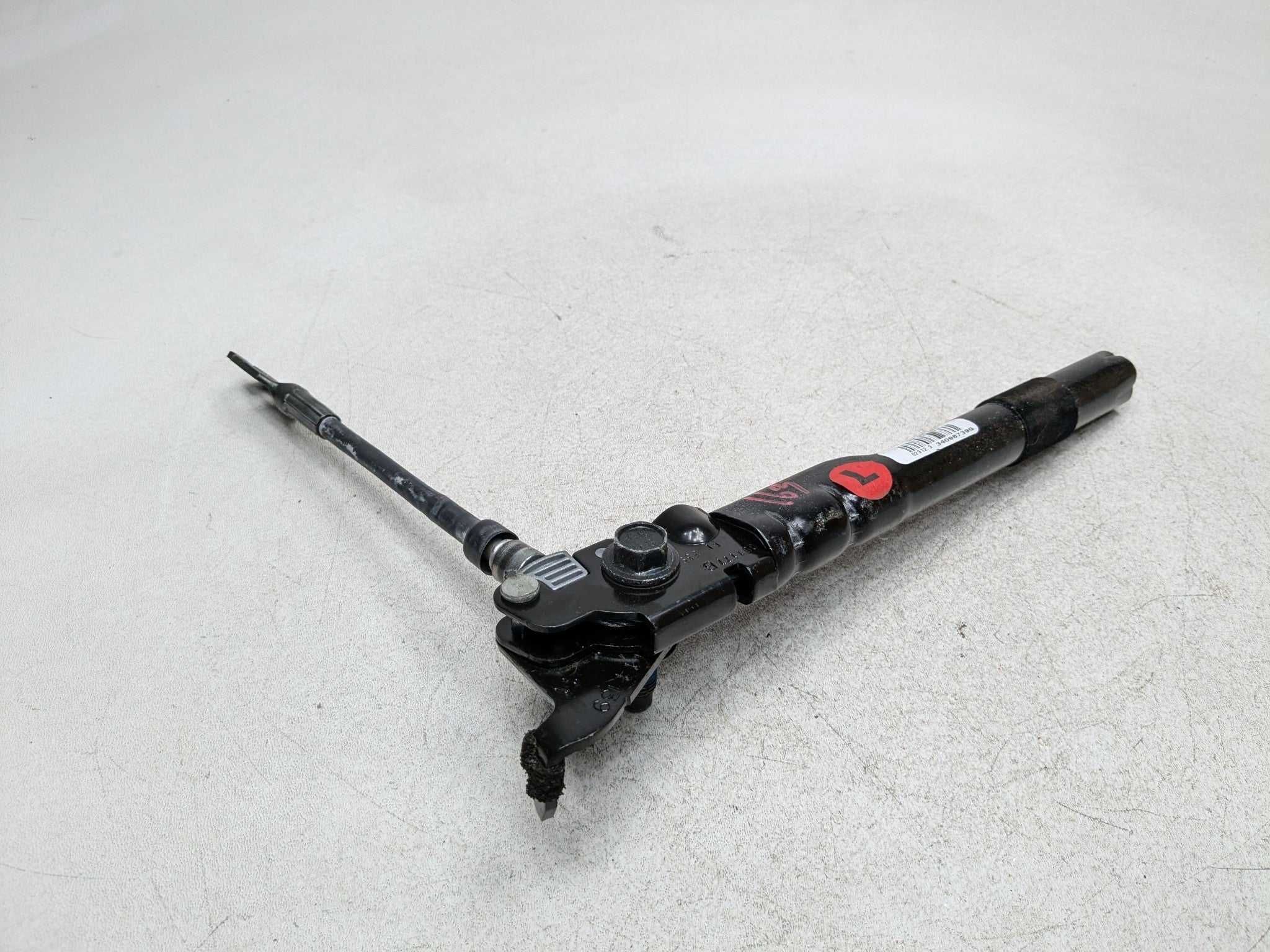 2011 - 2013 HYUNDAI SONATA OEM SEAT BELT TENSIONER BUCKLE FRONT LEFT DRIVER SIDE