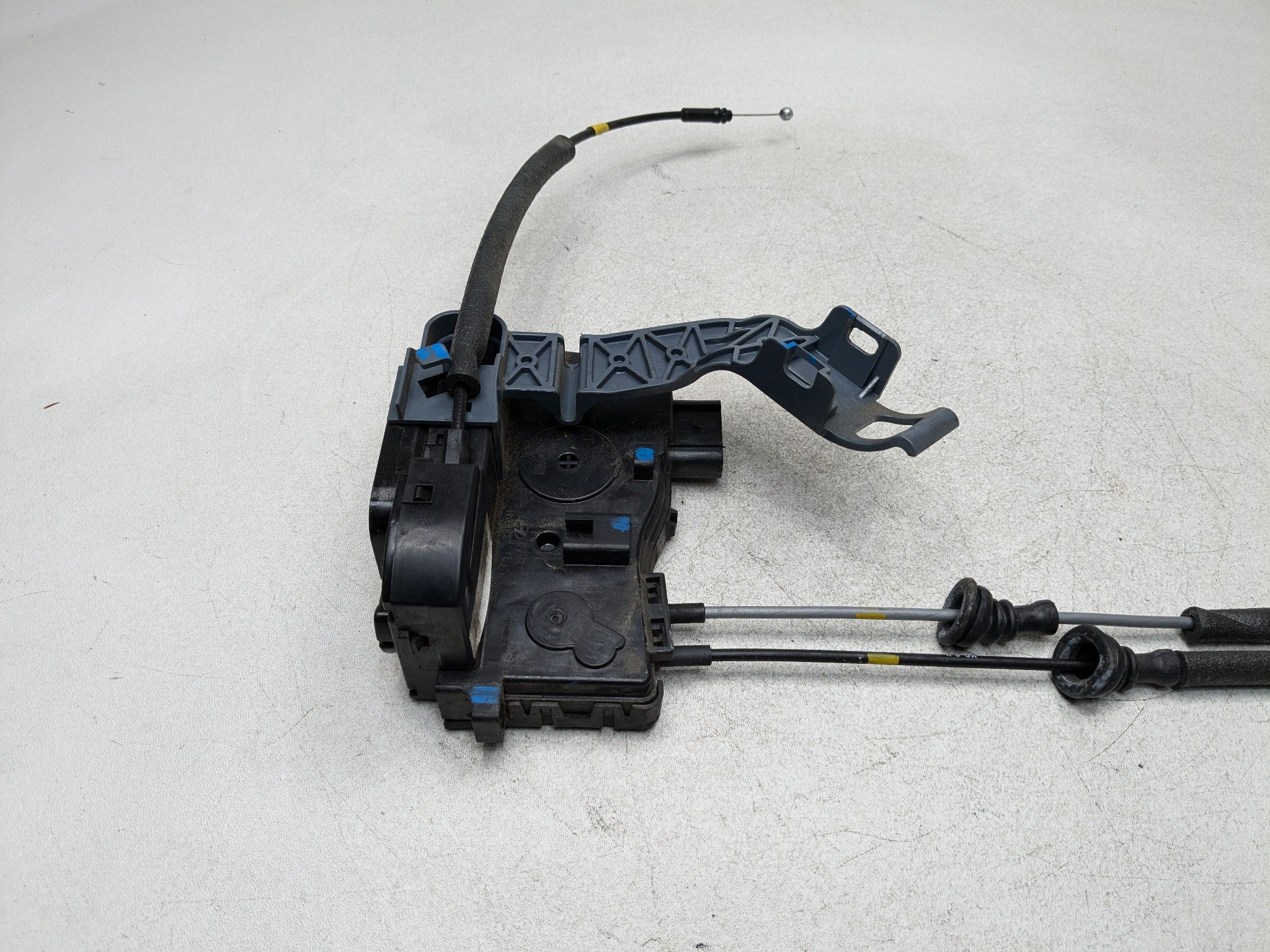 2011 - 2013 HYUNDAI SONATA OEM DOOR LOCK LATCH RELEASE ACTUATOR REAR RIGHT SIDE
